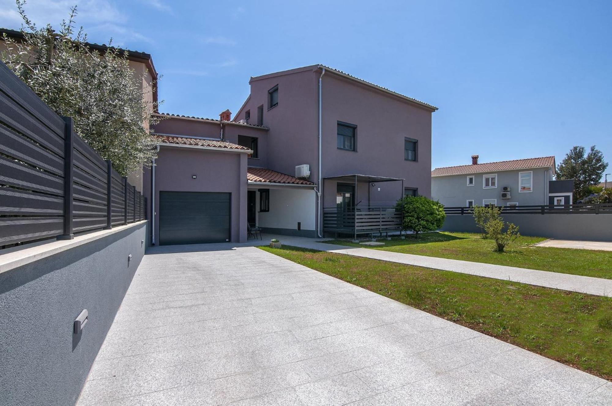 Lovely Apartments In Valbandon Fažana Exterior foto